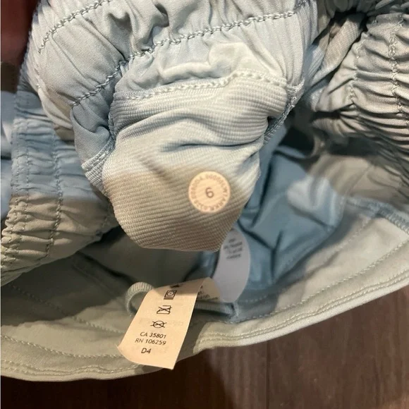 Lululemon Hotty Hot 2.5” Shorts